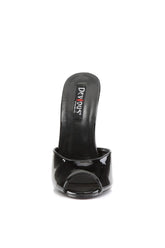 DOMINA-101 - DOM101/B by Devious